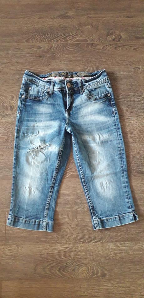 Tristvrtove rifle, bershka,36