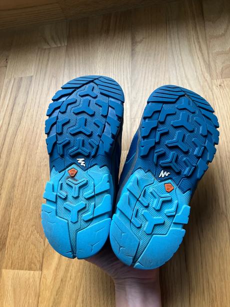 Nepremokave turisticke topanky, quechua,31