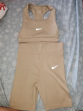 Sportova suprava, nike,s