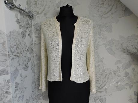 Velmi pekny svetrik, 36