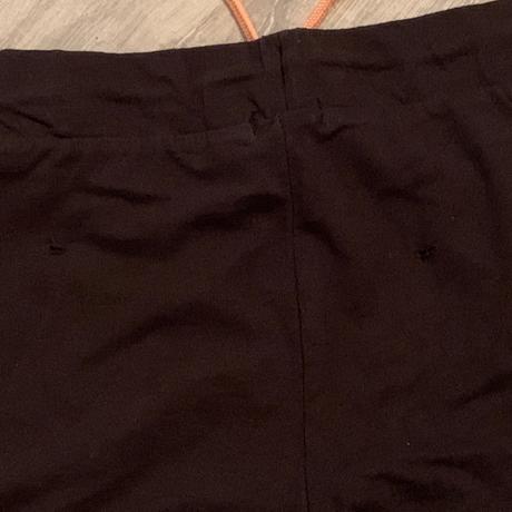 Cierne teplaky 152, 152