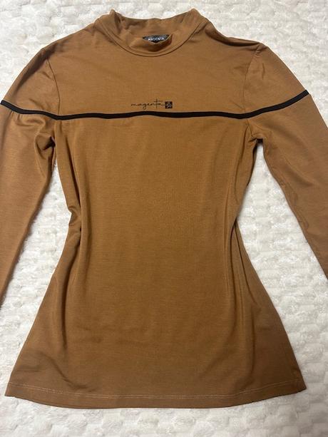 Tričko koňakovej farby zn. magenta, l / m