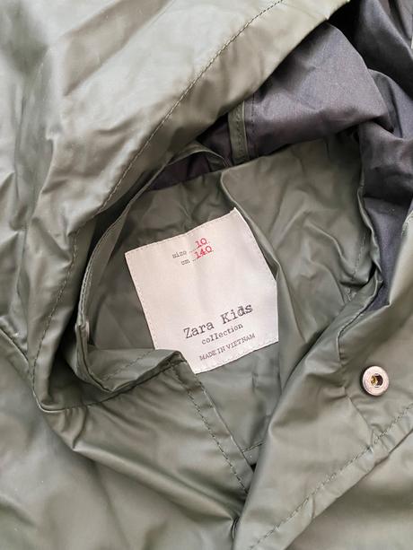 Tenký nepremokavý pršiplášť 140(10 rokov), zara,140