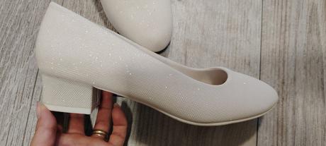 Trblietavé topánky, 38