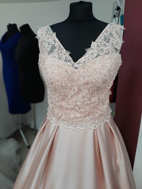 Spoločenské šaty vo veľkosti m/l, l / m
