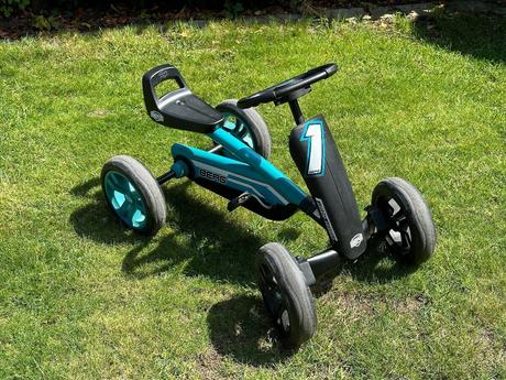 Motokara berg buzzy rasing,