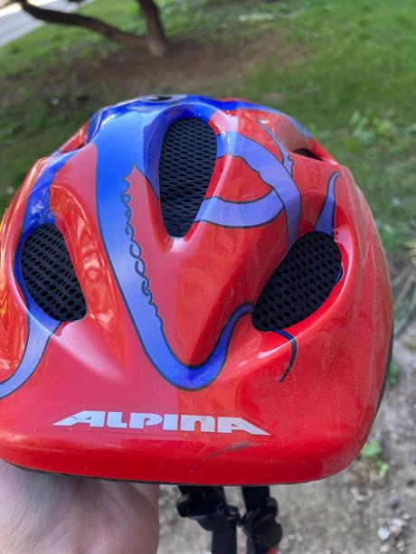 Cyklo prilba alpina, s