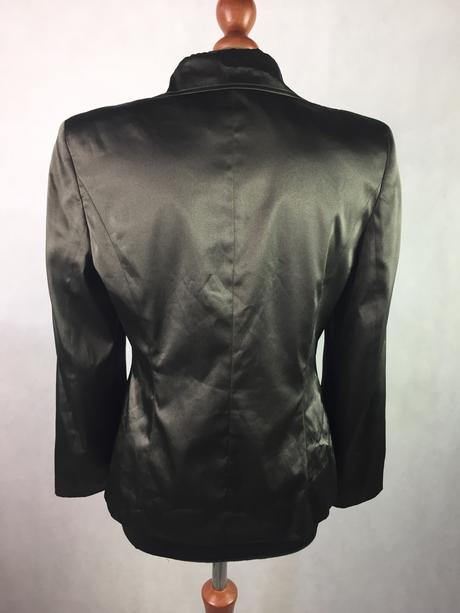 Luxusné elegantné sako, 38