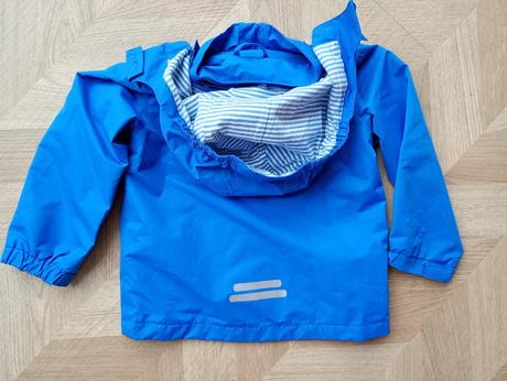 Prechodné bundičky, 104