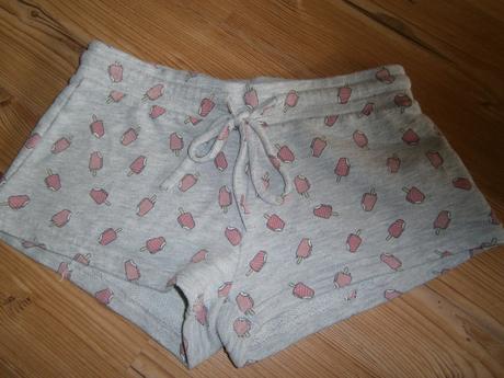 Kraťasy po 3 eur/ks, colours of the world,xs