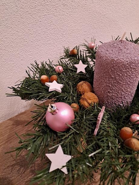 Vianočná dekorácia krásna ružová,