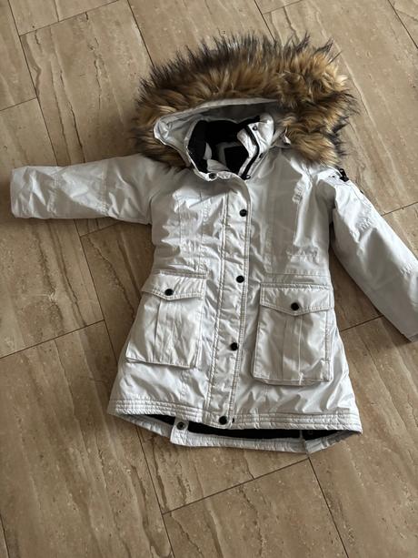 Krasna veľmi teplá bundička, 122