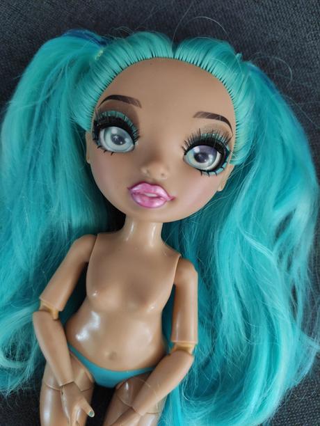 Babika rainbow high - hali capri, 