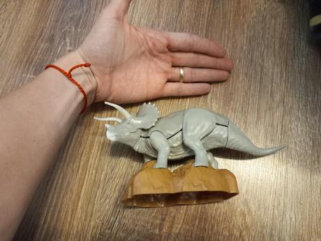 Predam mnoho veci po dietati nove/pouzivane,