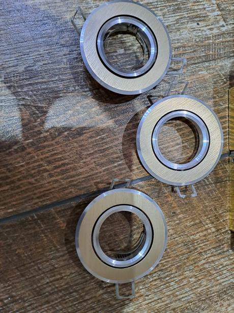 Lampa na stenu+ 3x bodovky otočné, 