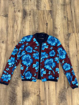 Bomber bundička, atmosphere,s