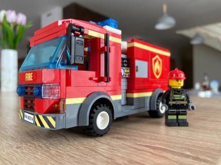 Hasičské auto lego,