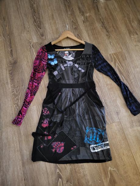 Saty desigual, desigual,s