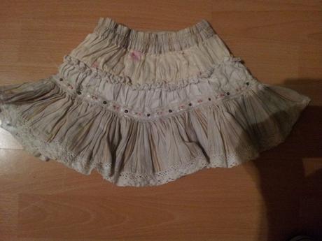 Sukna., marks & spencer,68