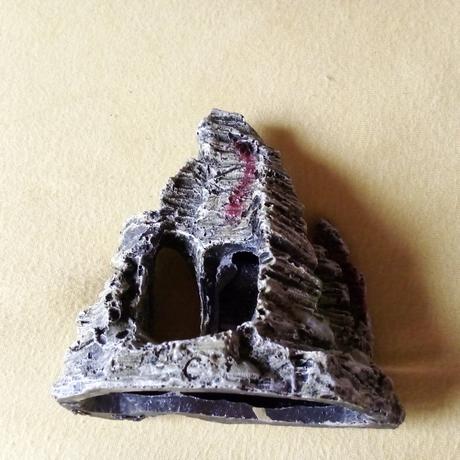 Falošná hora do akvária,