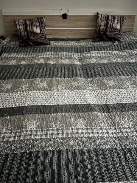 Obojstranný prehoz,2ks vankúše, 