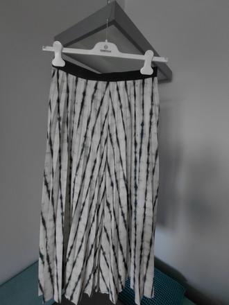 Cos plysovaná sukňa veľk.36, cos,s