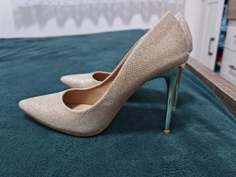 Úžasné zlaté lodičky 38, 38