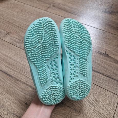 Decathlon sandalky/ šlapky ku vode, nabaiji,29