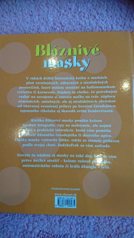 Kniha blaznive masky,