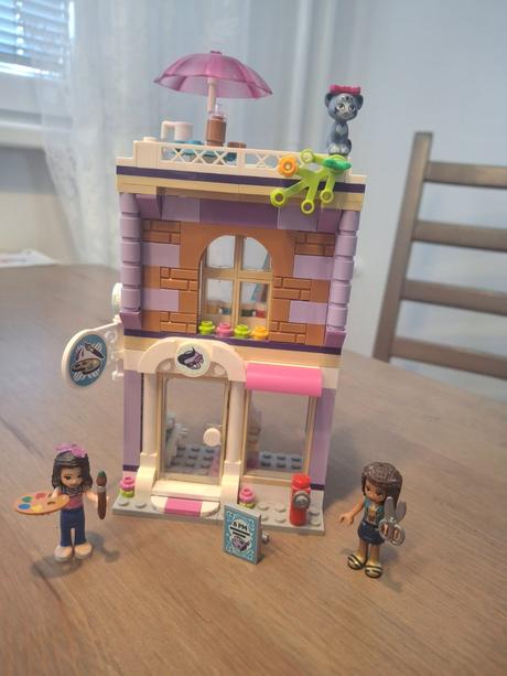 Lego friends ateliér, 