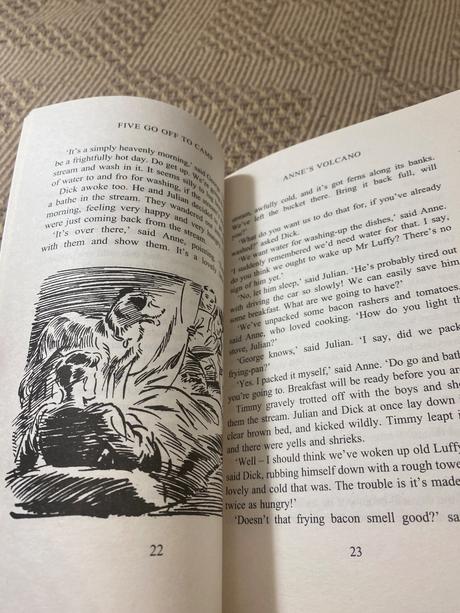 Enid blyton five go off to camp the famous five,