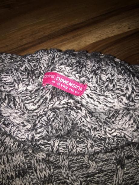 Sveter, young dimension,110