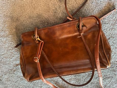 Kožená kabelka,