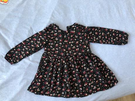 Dievca kvetove cierne saty 98, primark,86