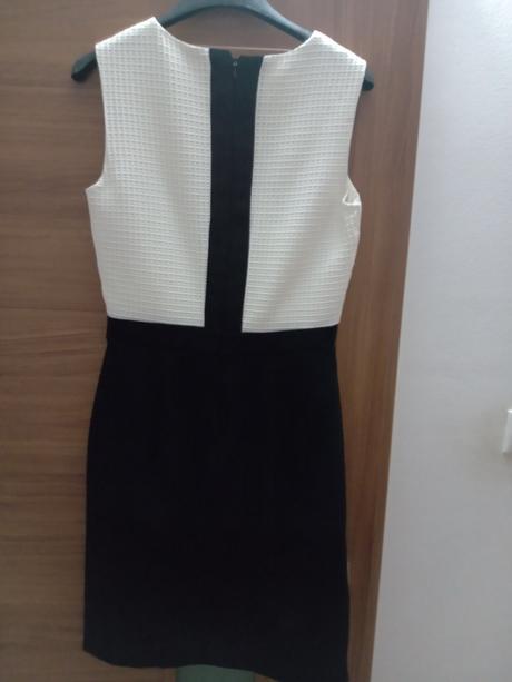 Šaty spoločenské, 34