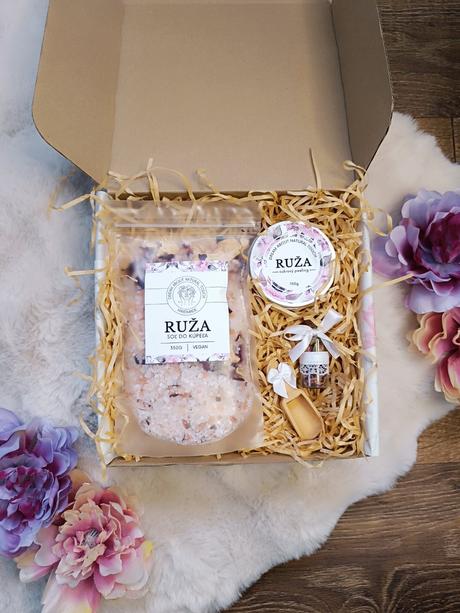 Handmade - peeling a soľ do kúpeľa ruža, 