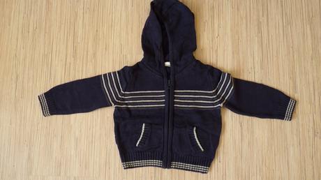 Teply svetrik s kapucnou,80, f&f,80