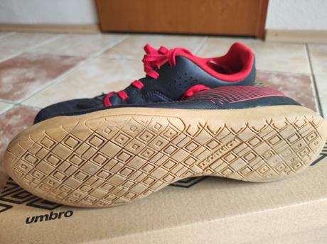 Halové tenisky, decathlon,37