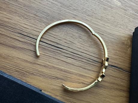 Nový nenosený náramok na ruku ysl, yves saint laurent