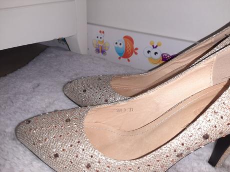 Kamienkové lodičky, 37