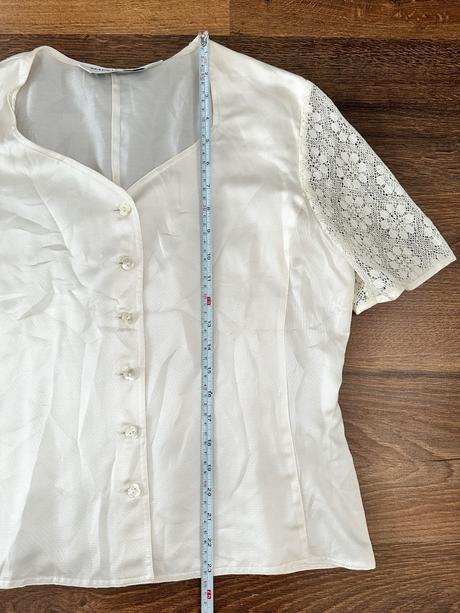 Hodvábna blúzka s čipkovanými rukávmi, xl