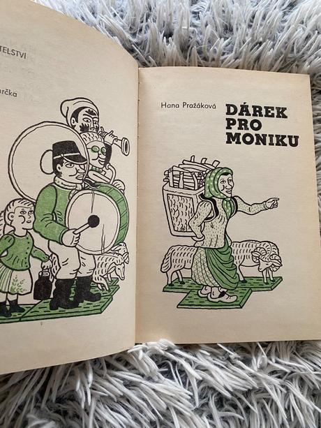 Hana pražáková dárek pro moniku, 