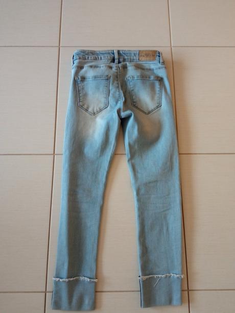 Dievčenské rifle, takko,152