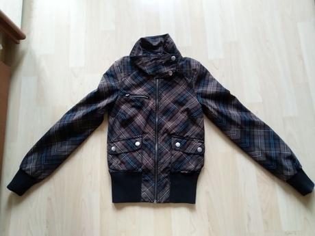 Pekná jarná bunda, 34