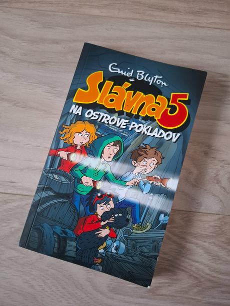 Slávna päťka na ostrove podkladov, 