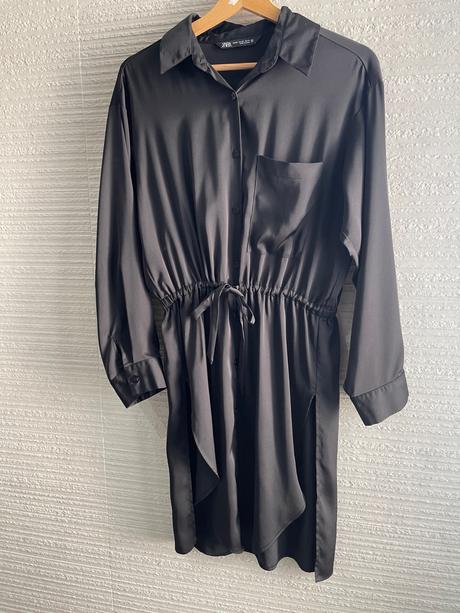 Raz nosená zara čierna saténová dlhšia košeľa xs, zara,xs