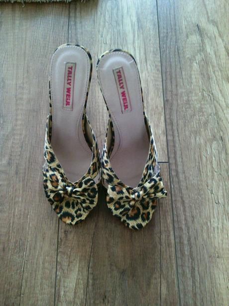 Tigrované šľapky, 38