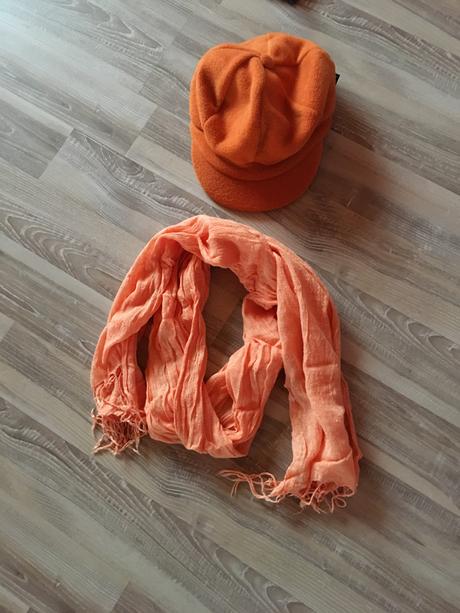 Tepla štýlová čiapka nenosena, s