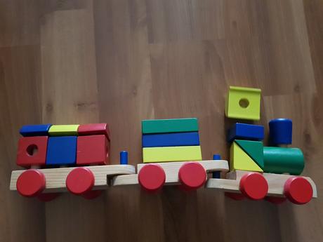 Dreveny vlacik - kocky, 