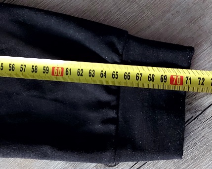 Čierno ružové šaty, 42